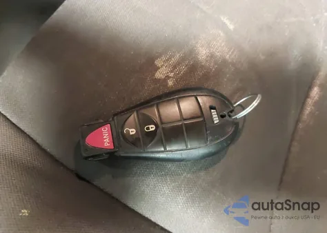 2018 Ram 1500 Express 4X2 6'4 Box из США, поврежденный, VIN 1C6RR6FG7JS336794